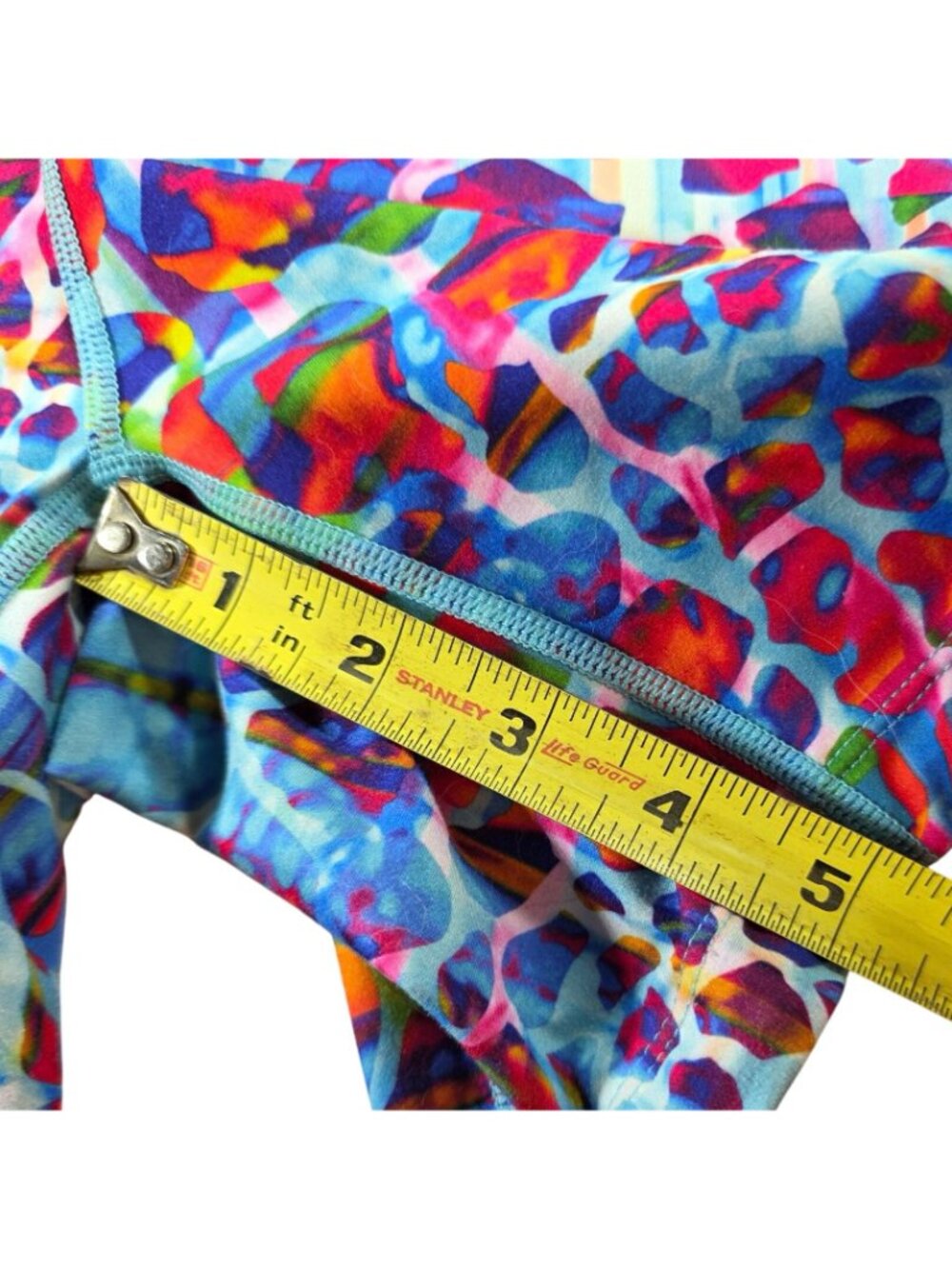 CVG Shorts Rainbow Giraffe Animal Exotic Activewear Workout Medium Womens - Picture 4 of 5